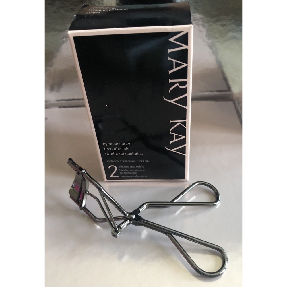 Mary Kay Ltd Ed EYELASH CURLER w/ 2 Additional Silicone Refill Pads NIB***